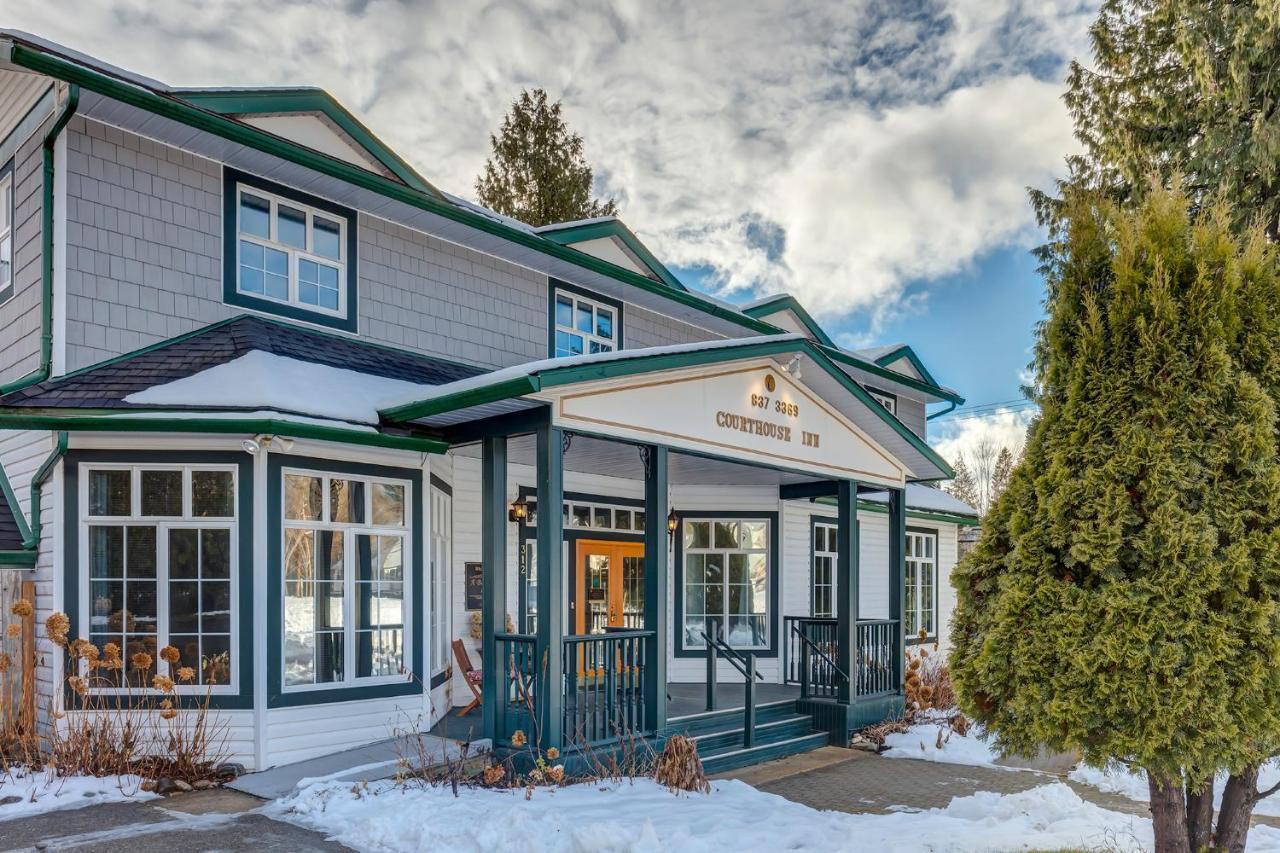 Courthouse Inn Revelstoke Eksteriør bilde