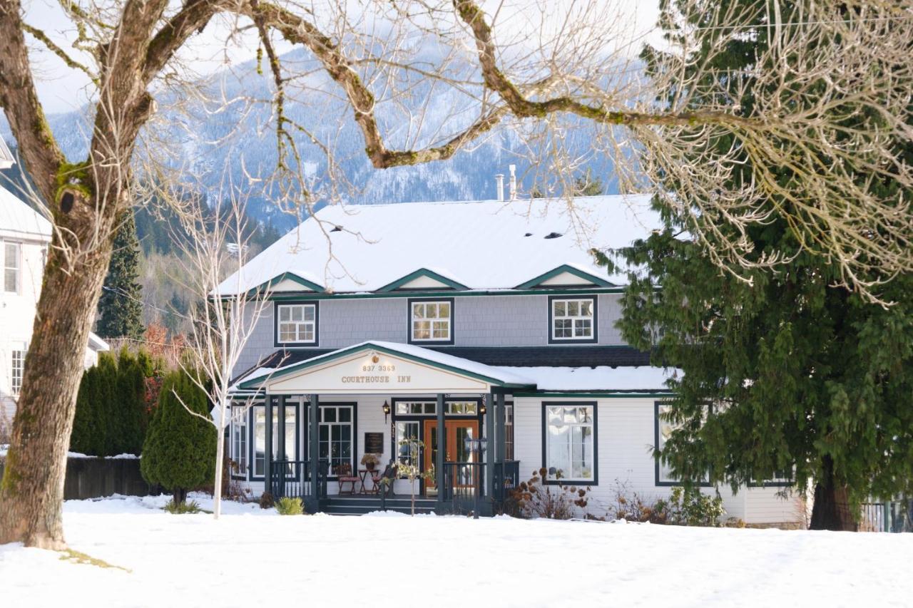 Courthouse Inn Revelstoke Eksteriør bilde