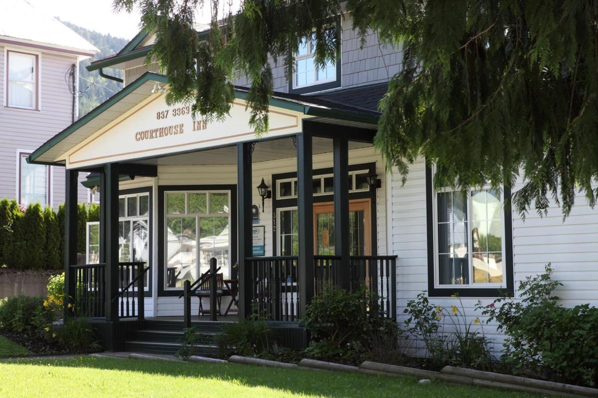 Courthouse Inn Revelstoke Eksteriør bilde