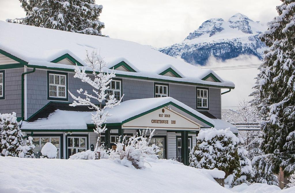 Courthouse Inn Revelstoke Eksteriør bilde